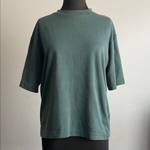 Uniqlo Dark Green Short Sleeve Tee
